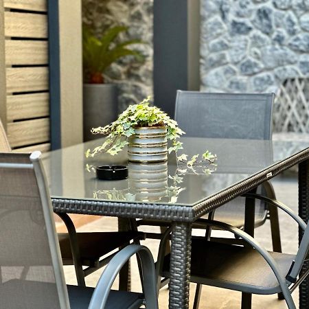 T&T Luxury Apartments - Rooftop Jacuzzi Athens Exterior photo
