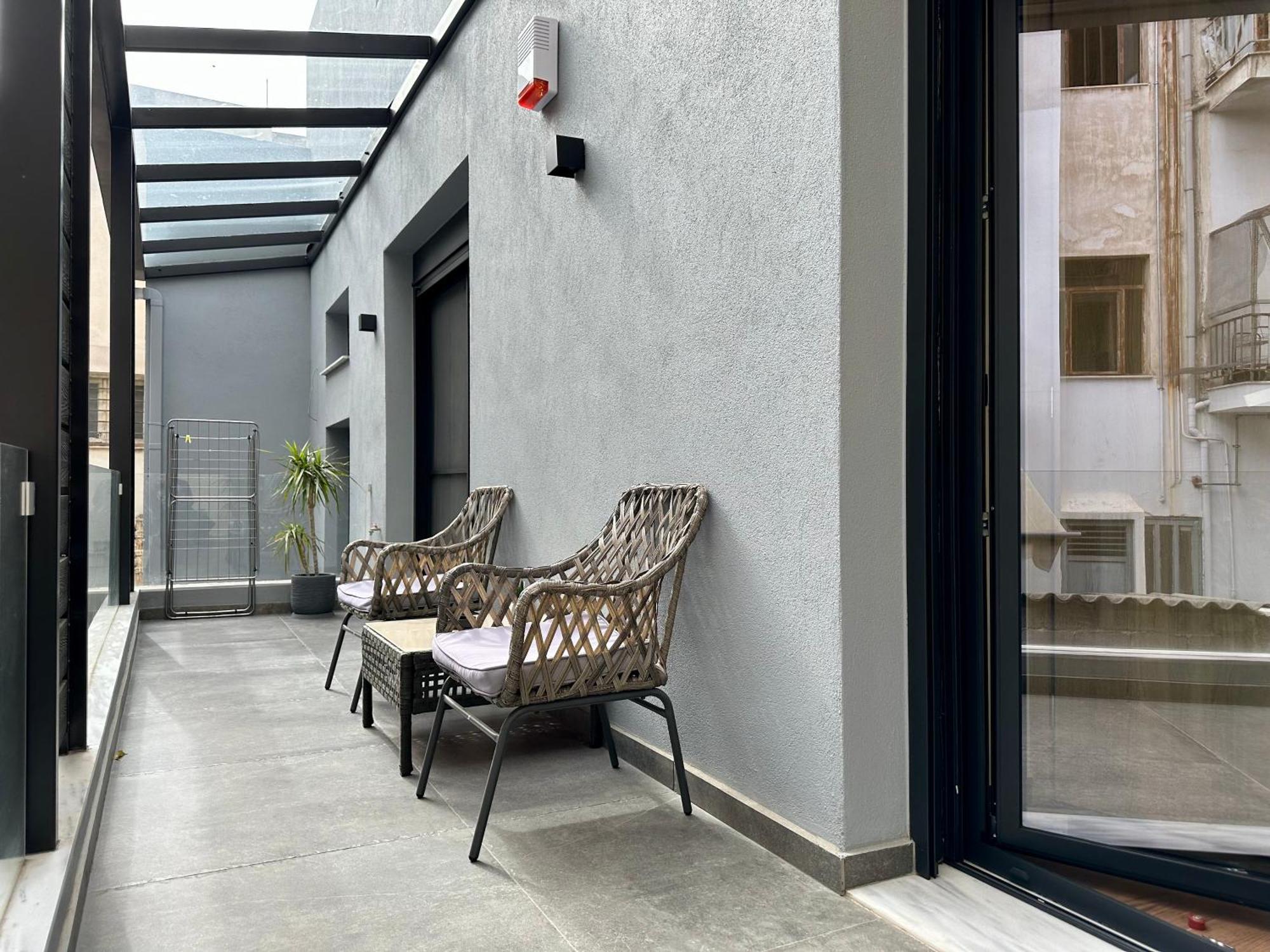 T&T Luxury Apartments - Rooftop Jacuzzi Athens Exterior photo