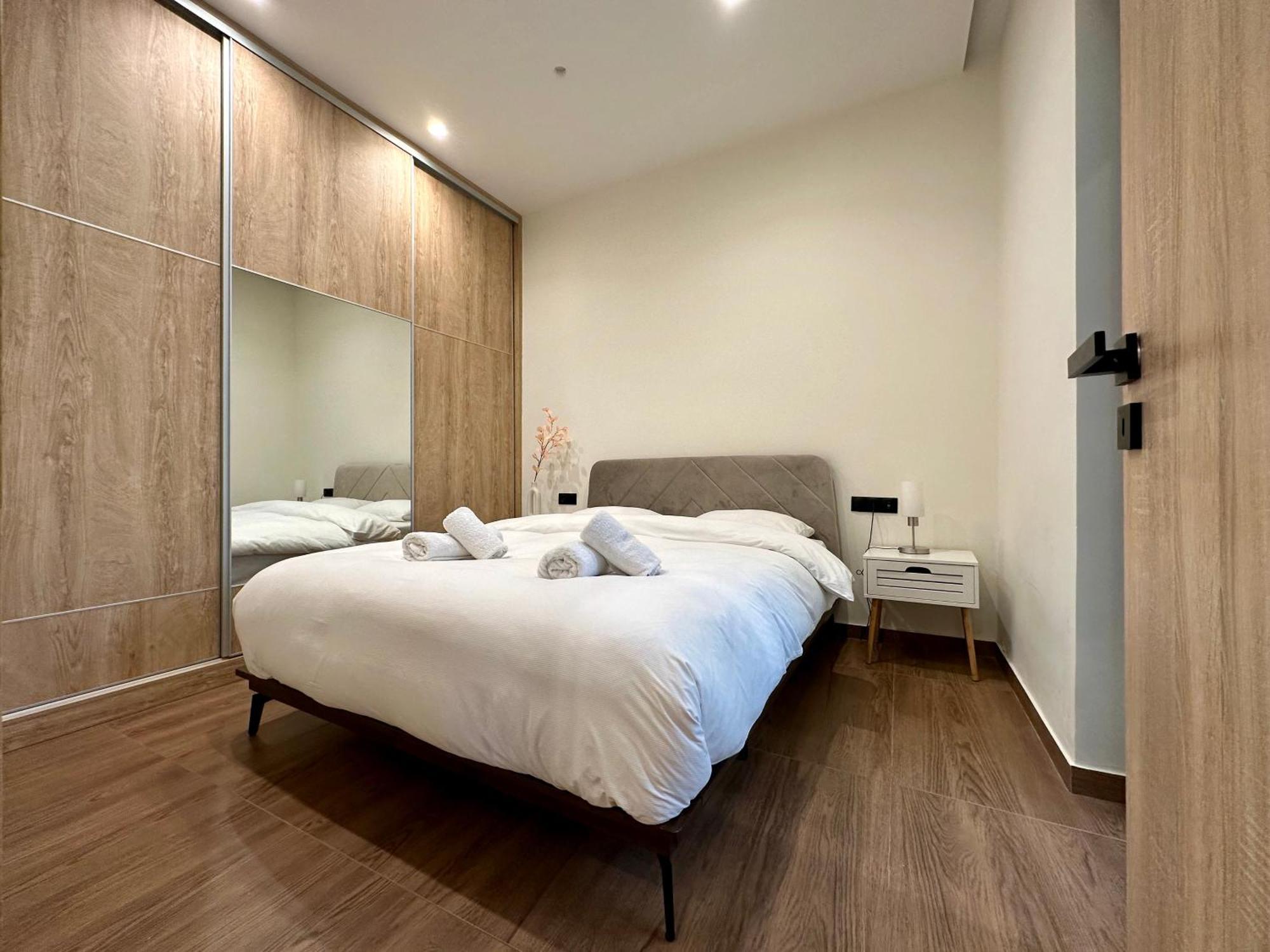 T&T Luxury Apartments - Rooftop Jacuzzi Athens Exterior photo